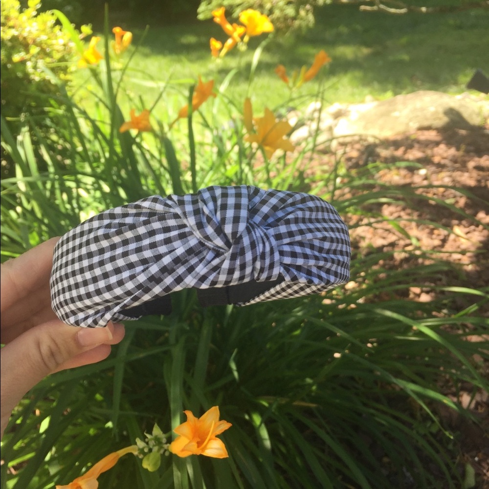 Black and white checkered topknot headband